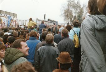 People watch in amazement as the first Wall segments are torn down, 12 November 1989 © Stadtmuseum Berlin | photo: Raimund Franke