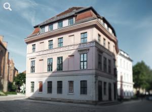 External view of the Knoblauchhaus