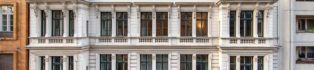 Administrative building Poststrasse 12